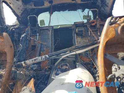 Zdjęcie 10 z 12 samochodu: 2024 MERCEDES-BENZ GLC 300 VIN:W1NKM4GB5RF207286 - miniatura