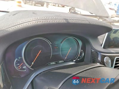 Zdjęcie 9 z 11 samochodu: 2017 BMW 740 I VIN:WBA7E2C5XHG740075 - miniatura