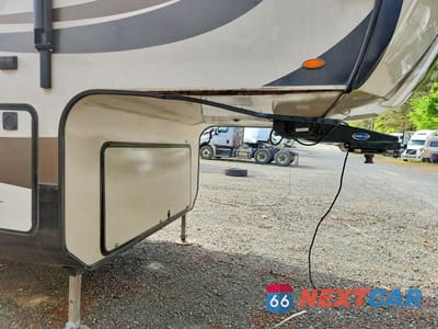 Zdjęcie 9 z 10 samochodu: 2017 JAYCO PINNACLE CAMPER VIN:1UJCJ0BV8H1RG0073 - miniatura
