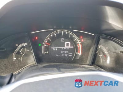 Zdjęcie 9 z 11 samochodu: 2018 HONDA CIVIC LX VIN:2HGFC2F51JH601660 - miniatura