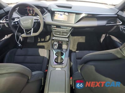 Zdjęcie 8 z 11 samochodu: 2023 AUDI E-TRON GT PREMIUM PLUS VIN:WAUCJBFW2P7005913 - miniatura
