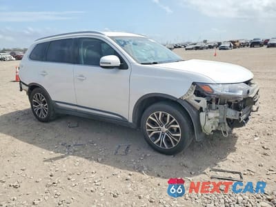 Czwarte zdjęcie samochodu z boku: 2018 MITSUBISHI OUTLANDER SE VIN:JA4AD3A39JZ054519 - miniatura