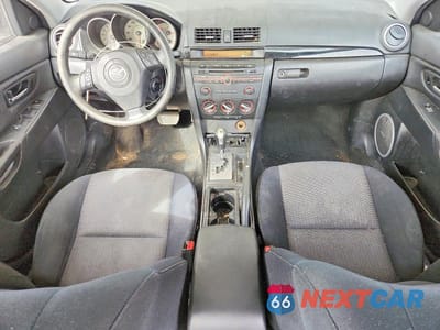 Zdjęcie 8 z 11 samochodu: 2008 MAZDA 3 I VIN:JM1BK32F381176214 - miniatura