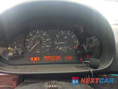 Zdjęcie 8 z 10 samochodu: 2006 BMW 325 CI VIN:WBABW33486PX86778 - miniatura