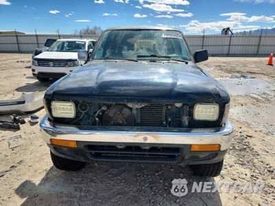 Piąte zdjęcie samochodu w środku: 1990 TOYOTA 4RUNNER SR5 V6 VIN:JT3VN39W3L0002480 - miniatura