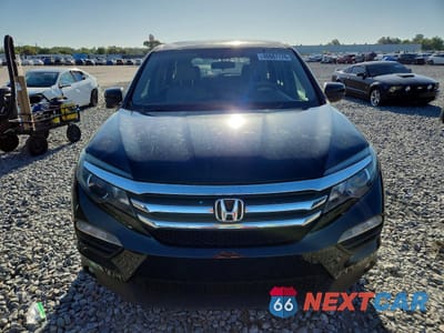 Piąte zdjęcie samochodu w środku: 2017 HONDA PILOT EX VIN:5FNYF6H30HB058061 - miniatura