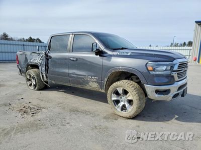 Czwarte zdjęcie samochodu z boku: 2020 RAM 1500 LARAMIE VIN:1C6SRFJT0LN309735 - miniatura