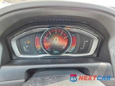 Zdjęcie 9 z 13 samochodu: 2014 VOLVO XC60 T6 VIN:YV4902DZXE2554683 - miniatura