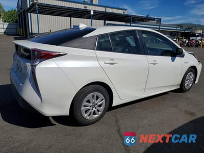 Trzecie zdjęcie samochodu z tyłu: 2016 TOYOTA PRIUS TWO VIN:JTDKBRFU9G3013906 - miniatura
