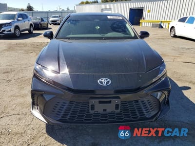 Piąte zdjęcie samochodu w środku: 2025 TOYOTA CAMRY SE VIN:4T1DAACK9SU048959 - miniatura