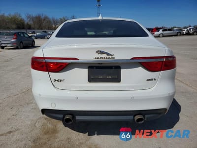 Zdjęcie 6 z 12 samochodu: 2017 JAGUAR XF R - SPORT VIN:SAJBF4BV6HCY34664 - miniatura