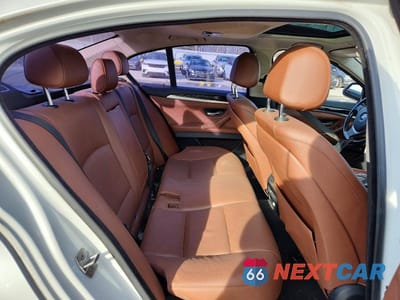 Zdjęcie 10 z 12 samochodu: 2016 BMW 528 XI VIN:WBA5A7C55GG150087 - miniatura