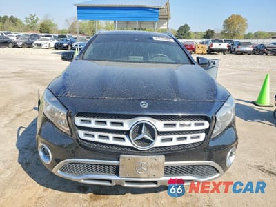 Piąte zdjęcie samochodu w środku: 2019 MERCEDES-BENZ GLA 250 4MATIC VIN:WDCTG4GB2KU007979 - miniatura