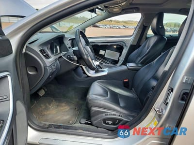 Zdjęcie 7 z 12 samochodu: 2017 VOLVO S60 PREMIER VIN:LYV402HK4HB153210 - miniatura