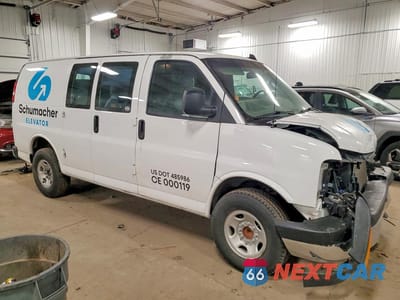 Czwarte zdjęcie samochodu z boku: 2022 CHEVROLET EXPRESS 2500 CARGO UTILITY / SERVICE VAN VIN:1GCWGAFP0N1223060 - miniatura