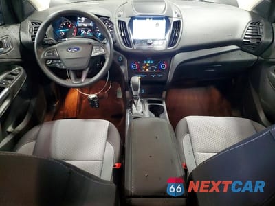 Zdjęcie 8 z 11 samochodu: 2019 FORD ESCAPE SE VIN:1FMCU9GD5KUA71765 - miniatura