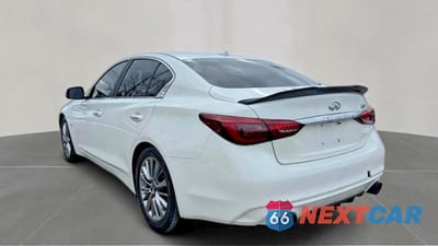 Trzecie zdjęcie samochodu z tyłu: 2018 INFINITI Q50 3.0T LUXE VIN:JN1EV7AP3JM359190 - miniatura