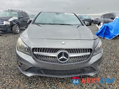 Piąte zdjęcie samochodu w środku: 2015 MERCEDES-BENZ CLA 250 VIN:WDDSJ4EB5FN245482 - miniatura
