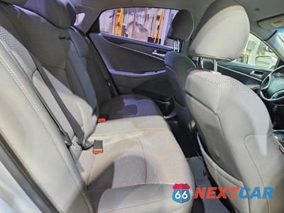 Zdjęcie 10 z 11 samochodu: 2012 HYUNDAI SONATA GLS VIN:5NPEB4AC9CH310719 - miniatura
