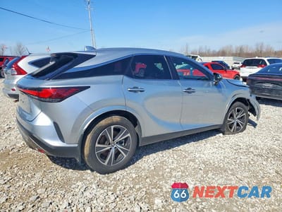 Trzecie zdjęcie samochodu z tyłu: 2023 LEXUS RX 350H PREMIUM VIN:2T2BBMCAXPC014854 - miniatura