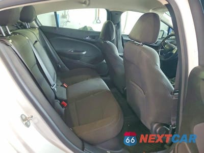 Zdjęcie 10 z 12 samochodu: 2017 CHEVROLET CRUZE LT VIN:1G1BE5SM4H7258427 - miniatura
