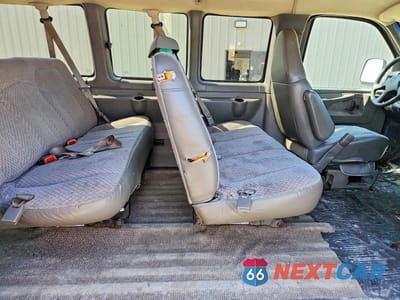 Zdjęcie 11 z 13 samochodu: 2004 CHEVROLET EXPRESS G3500 VIN:1GAHG39U841185381 - miniatura