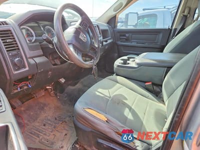 Zdjęcie 7 z 11 samochodu: 2015 RAM 2500 ST FLATBED TRUCK VIN:3C6UR5HJ3FG510386 - miniatura