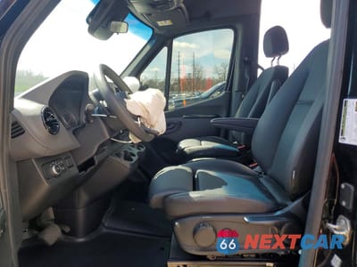 Zdjęcie 7 z 14 samochodu: 2024 MERCEDES-BENZ SPRINTER 2500 VIN:W1Z4NGHY6RT184580 - miniatura