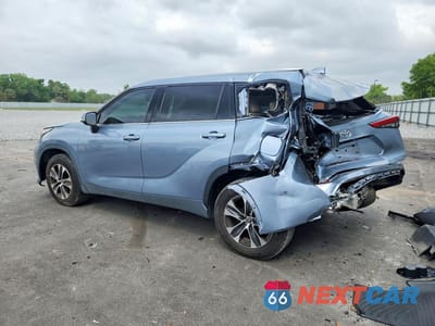 Drugie zdjęcie samochodu z przodu: 2020 TOYOTA HIGHLANDER XLE VIN:5TDGZRAHXLS005348 - miniatura