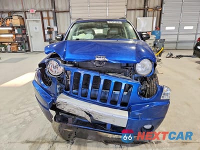 Piąte zdjęcie samochodu w środku: 2010 JEEP COMPASS LIMITED VIN:1J4NT5FB9AD515487 - miniatura