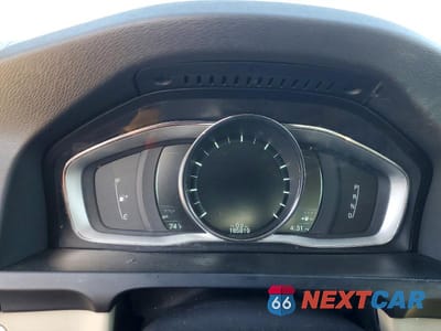 Zdjęcie 9 z 11 samochodu: 2014 VOLVO S60 T5 VIN:YV1612FS0E2298793 - miniatura