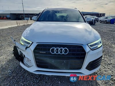 Piąte zdjęcie samochodu w środku: 2016 AUDI Q3 PRESTIGE VIN:WA1GFCFS3GR022310 - miniatura