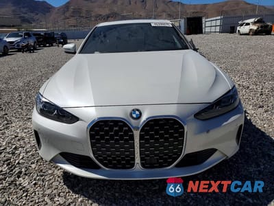 Piąte zdjęcie samochodu w środku: 2021 BMW 430I VIN:WBA53AP04MCG87688 - miniatura