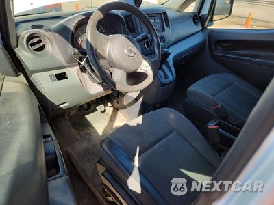 Zdjęcie 8 z 13 samochodu: 2015 NISSAN NV200 DELIVERY VAN VIN:3N6CM0KN8FK724950 - miniatura