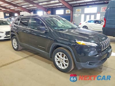Czwarte zdjęcie samochodu z boku: 2015 JEEP CHEROKEE LATITUDE VIN:1C4PJMCS3FW614921 - miniatura
