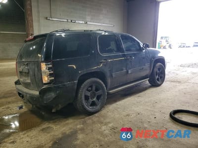 Trzecie zdjęcie samochodu z tyłu: 2014 CHEVROLET TAHOE K1500 LT VIN:1GNSKBE02ER247201 - miniatura