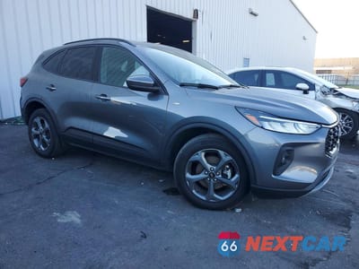 Czwarte zdjęcie samochodu z boku: 2025 FORD ESCAPE ST LINE SELECT VIN:1FMCU9NA0SUA42120 - miniatura