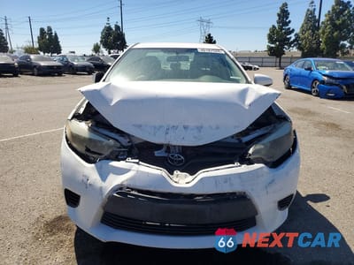 Piąte zdjęcie samochodu w środku: 2015 TOYOTA COROLLA L VIN:5YFBURHE0FP291499 - miniatura