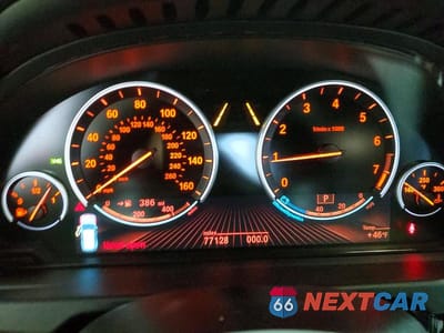 Zdjęcie 9 z 12 samochodu: 2017 BMW X5 XDRIVE35I VIN:5UXKR0C30H0V81062 - miniatura