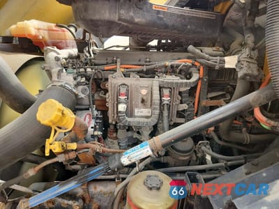 Zdjęcie 7 z 10 samochodu: 2019 INTERNATIONAL LT625 SEMI TRUCK VIN:3HSDZTZR8KN729018 - miniatura