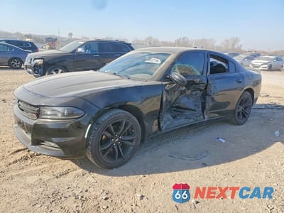 2017 DODGE CHARGER SXT 2C3CDXHG1HH504161 - główne zdjęcie licytacji z USA - miniatura