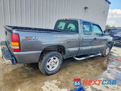 Trzecie zdjęcie samochodu z tyłu: 2001 CHEVROLET SILVERADO K1500 VIN:1GCEK19T91E186032 - miniatura