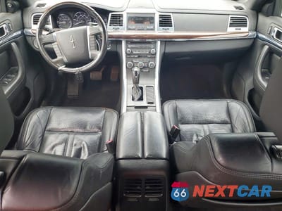 Zdjęcie 8 z 12 samochodu: 2011 LINCOLN MKS VIN:1LNHL9DR5BG605113 - miniatura