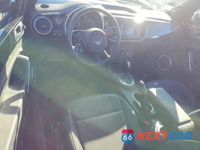 Zdjęcie 8 z 11 samochodu: 2013 VOLKSWAGEN BEETLE VIN:3VWJP7AT2DM661594 - miniatura