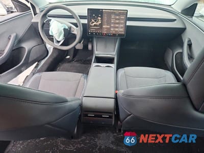 Zdjęcie 8 z 12 samochodu: 2025 TESLA MODEL 3 VIN:5YJ3E1EA4SF131586 - miniatura
