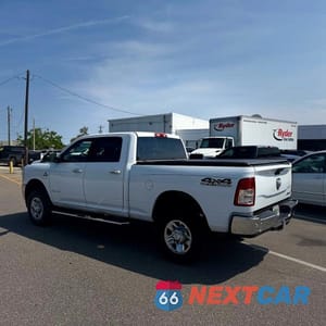 Czwarte zdjęcie samochodu z boku: 2019 RAM 2500 BIG H VIN:3C6UR5DL1KG676651 - miniatura