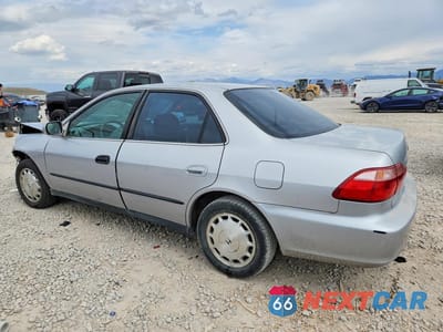 Drugie zdjęcie samochodu z przodu: 2000 HONDA ACCORD LX VIN:JHMCG6657YC005526 - miniatura