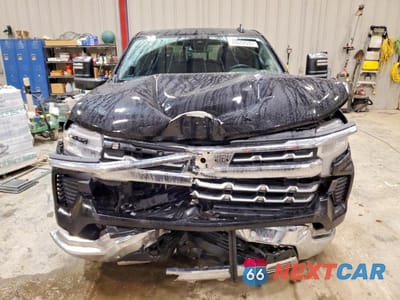 Piąte zdjęcie samochodu w środku: 2025 CHEVROLET SILVERADO K1500 LTZ VIN:3GCUKGE89SG207035 - miniatura