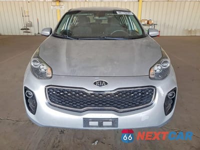 Piąte zdjęcie samochodu w środku: 2018 KIA SPORTAGE LX VIN:KNDPMCAC6J7437653 - miniatura