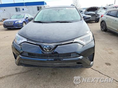 Piąte zdjęcie samochodu w środku: 2017 TOYOTA RAV4 LE VIN:2T3BFREV2HW645658 - miniatura